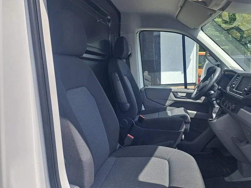volkswagen crafter 2.0 tdi*140ks*klima*navigacija*park.pilot* - slika 15