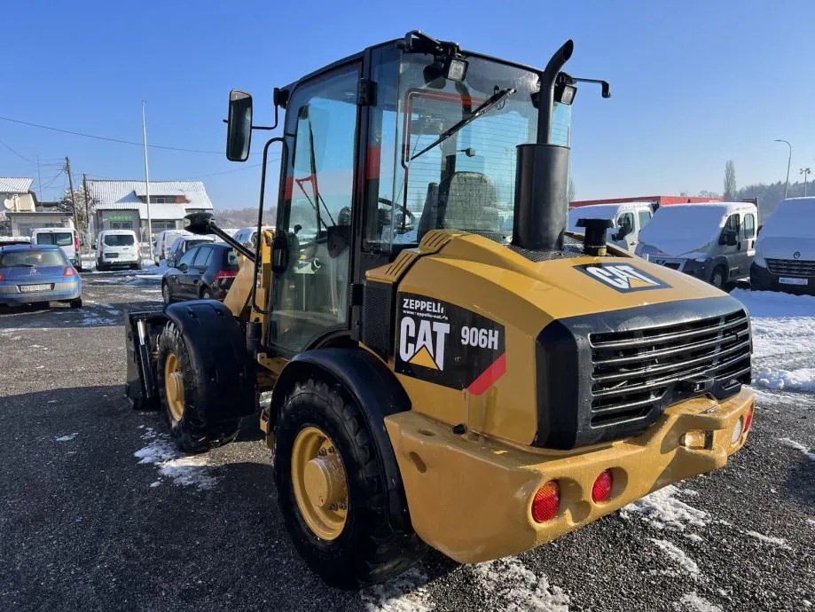 utovarivač cat 906h - slika 8