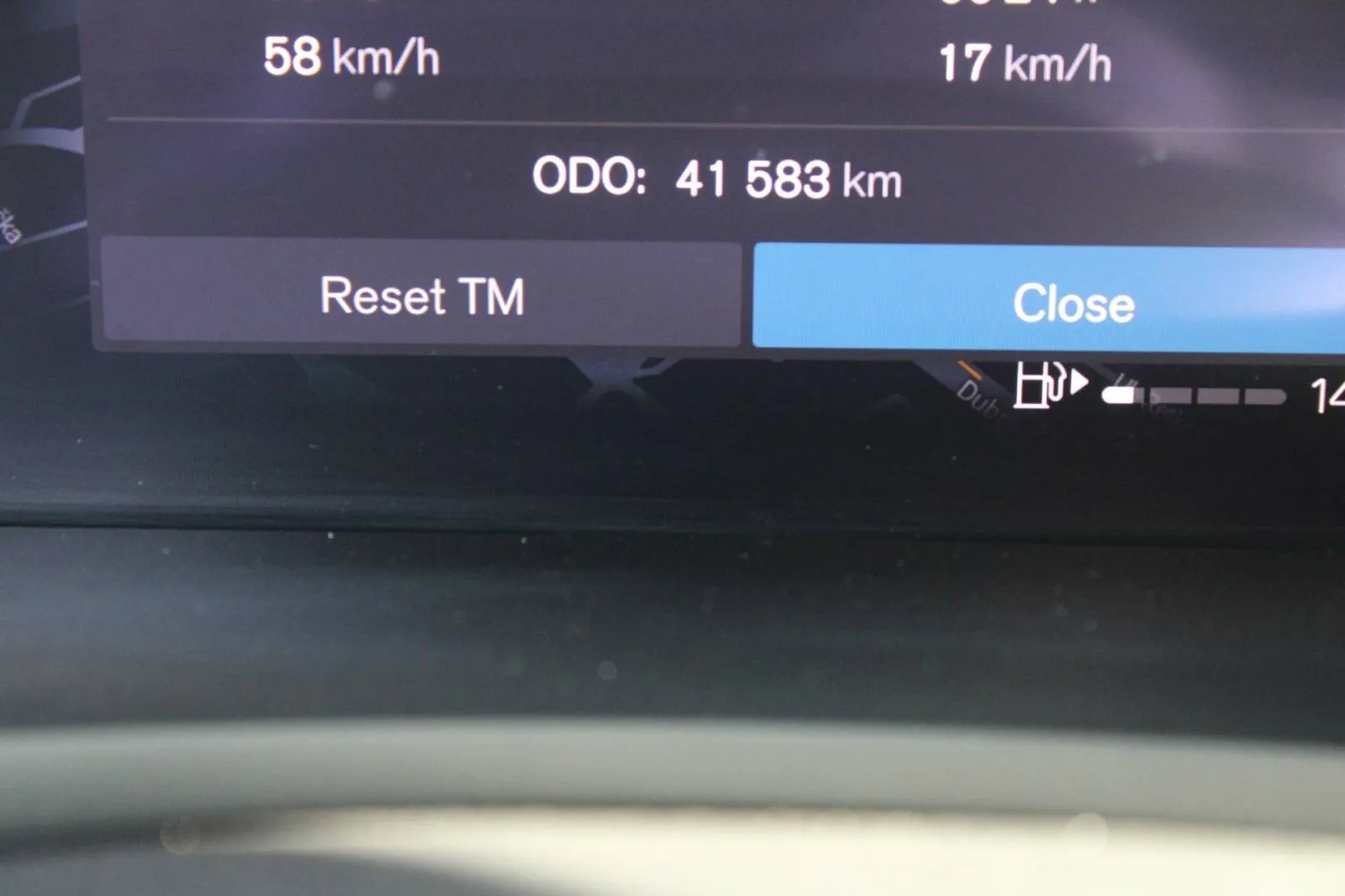 volvo v60 b3 automatik dark plus *led, navigacija, kamera* - slika 22