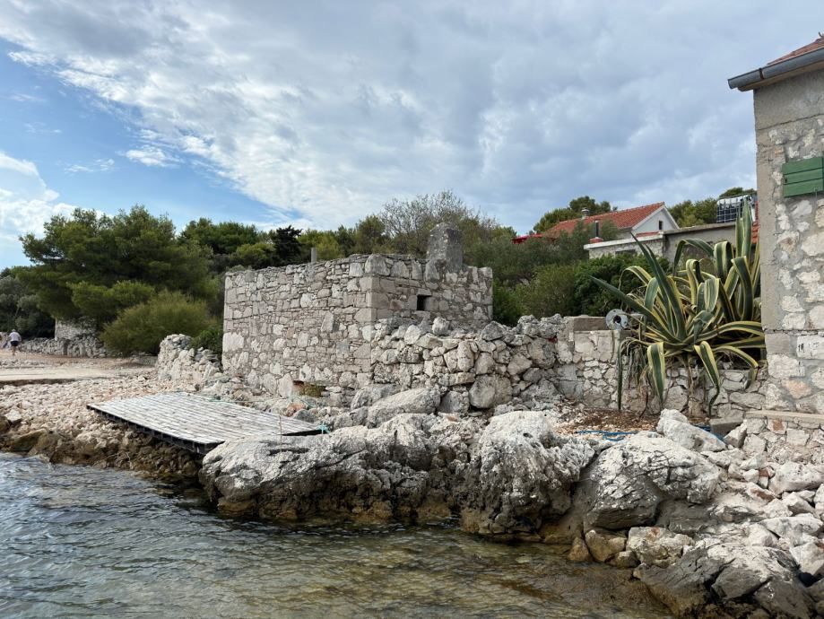 !!prvi red do mora ,otok žut,kuća 70m2!! (prodaja) - slika 5