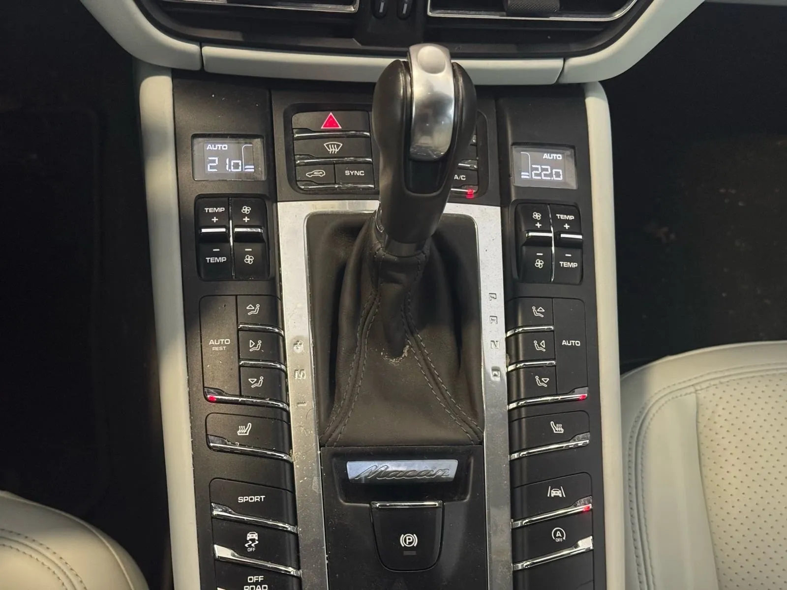 porsche macan s automatik - slika 11