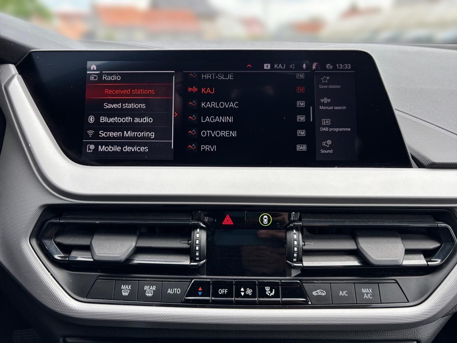 bmw serija 1 118d automatik business design - slika 9