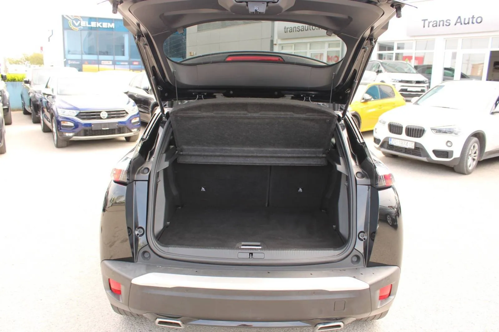 peugeot 2008 155 gt line automatik *panorama, led, kamera* - slika 10