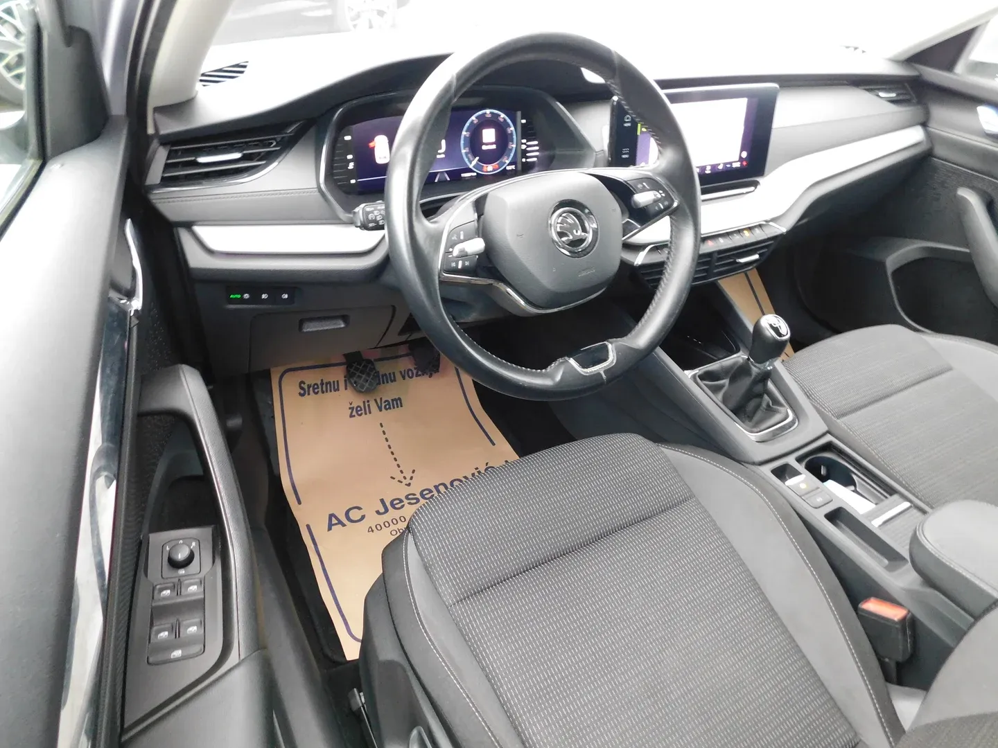 12906 škoda octavia combi ambition 2.0 tdi - slika 8
