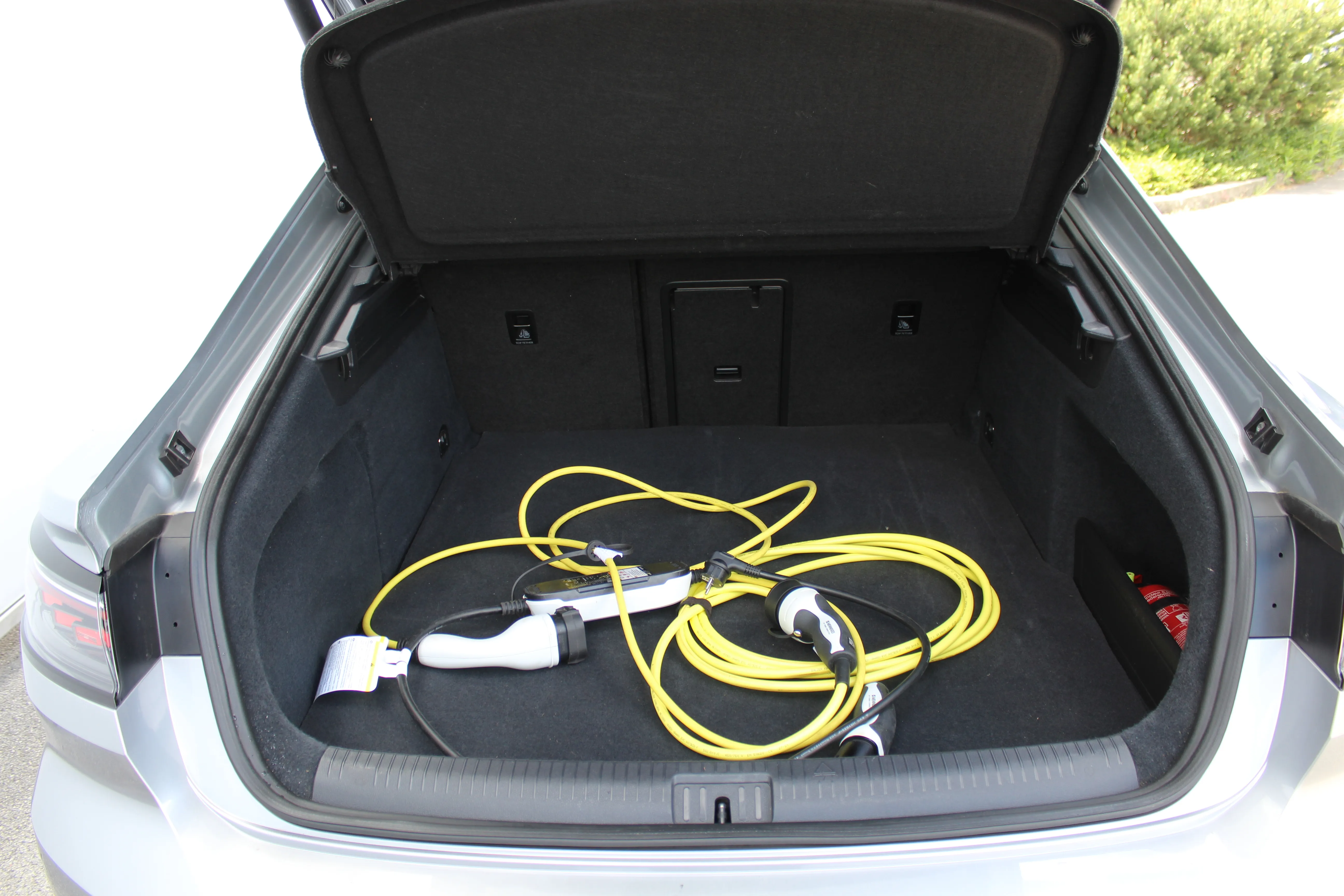 13218 volkswagen arteon 1.4 tsi ehybrid dsg r-line - slika 18