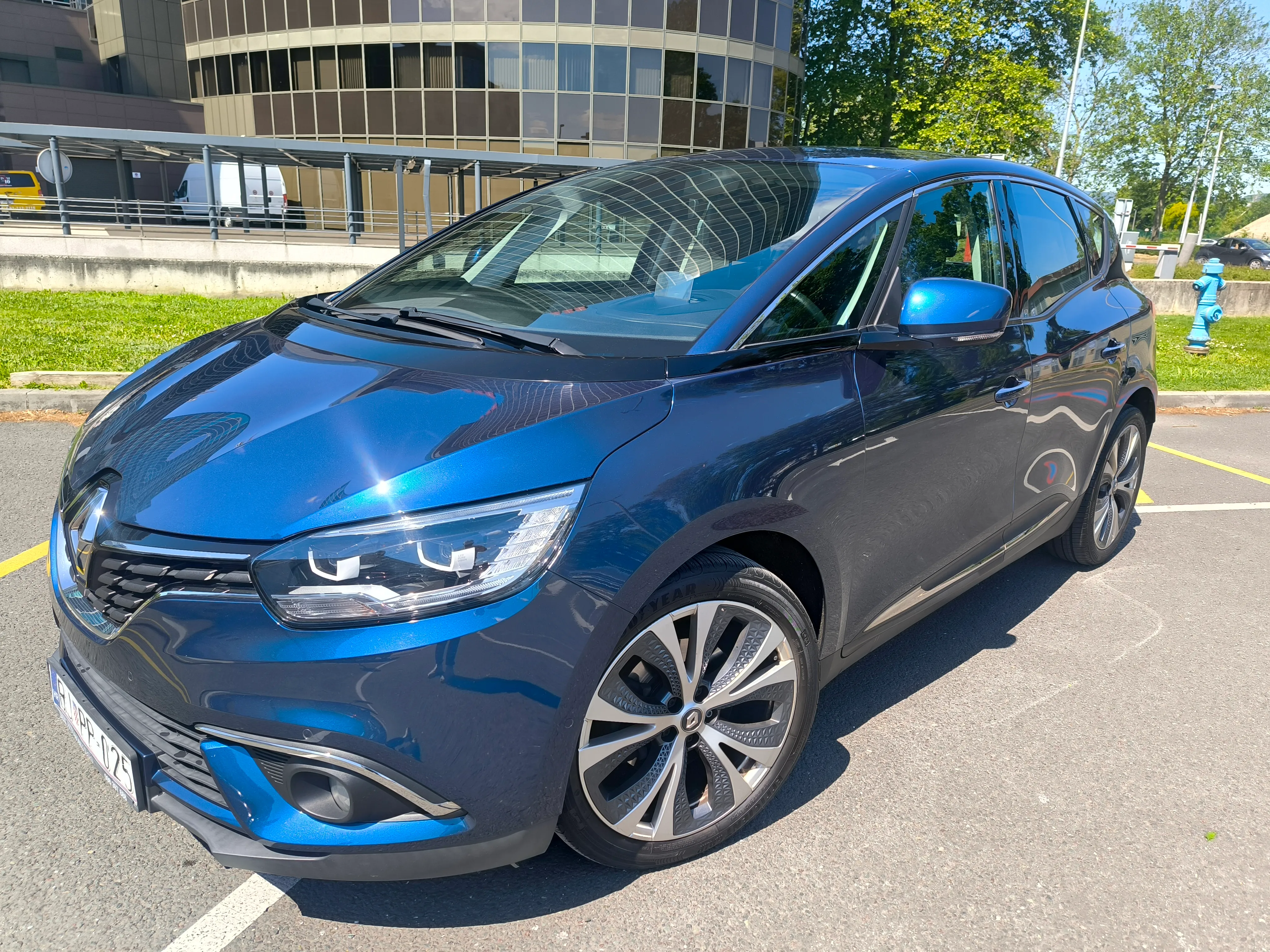 Renault Scenic 1,5dci, INTENS, FULL LED, KAMERA, EKSTRA STANJE - Zagreb