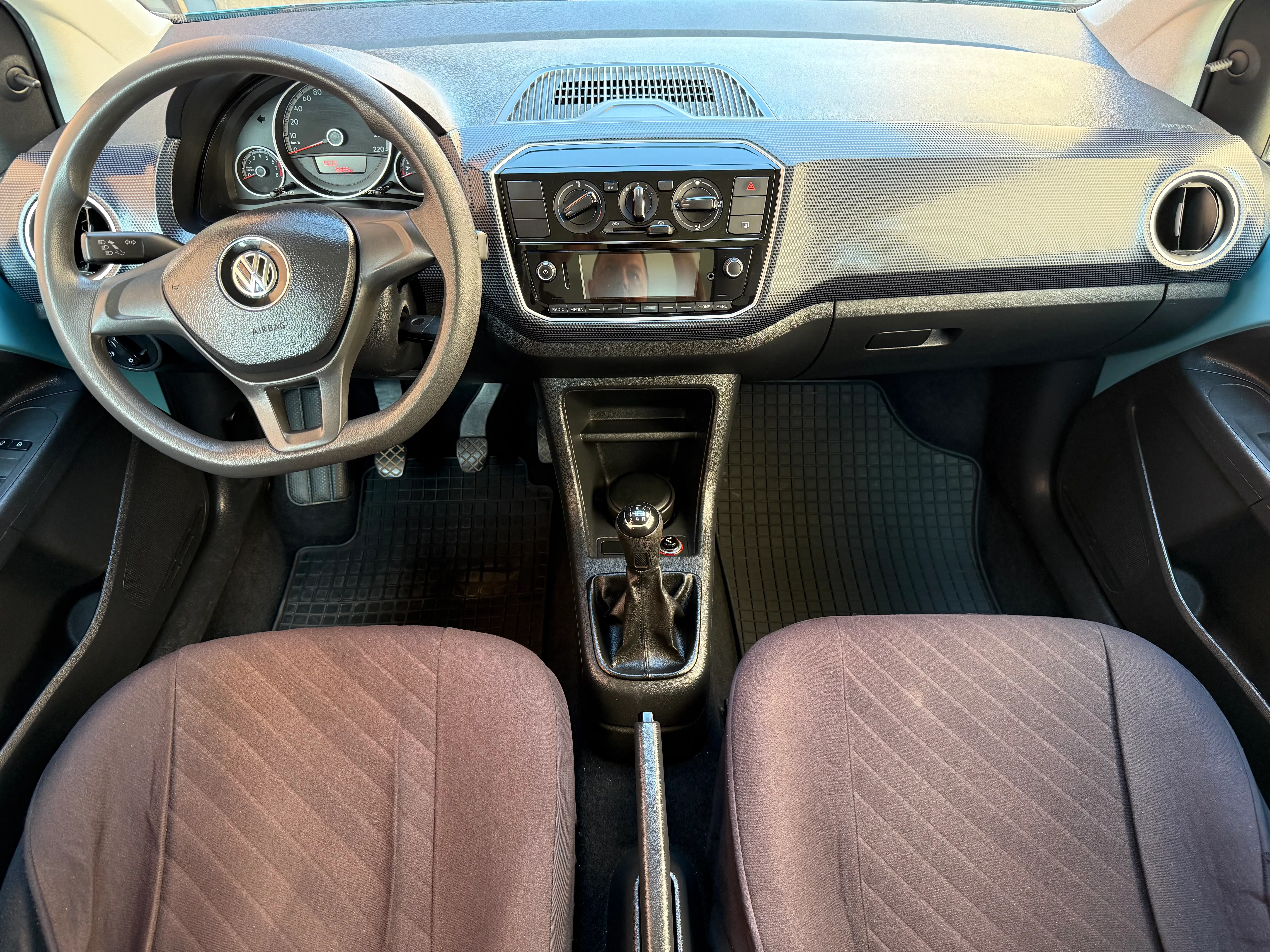 prodajem vw up! - slika 5