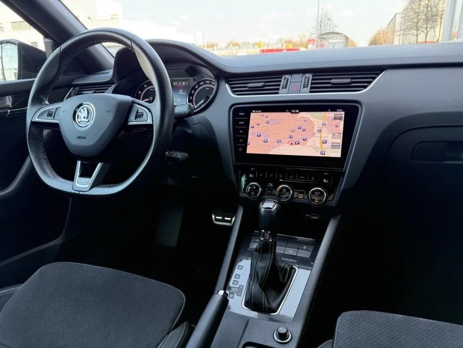 škoda octavia 2.0tsi dsg vrs 245ks °velika navi°ambiente l.°reg:2/2027 - slika 13