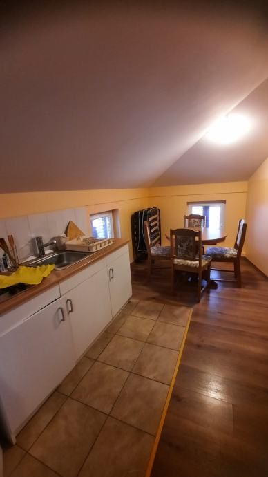 !!kuća sa 6 apartmana 25 metara od mora!! (prodaja) - slika 14