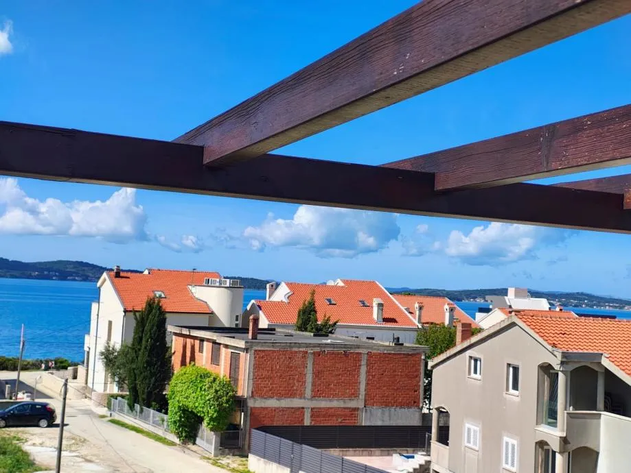 sukošan, prekrasna kuća(240m2) na velikoj okućnici, 100 metara do mora - slika 18