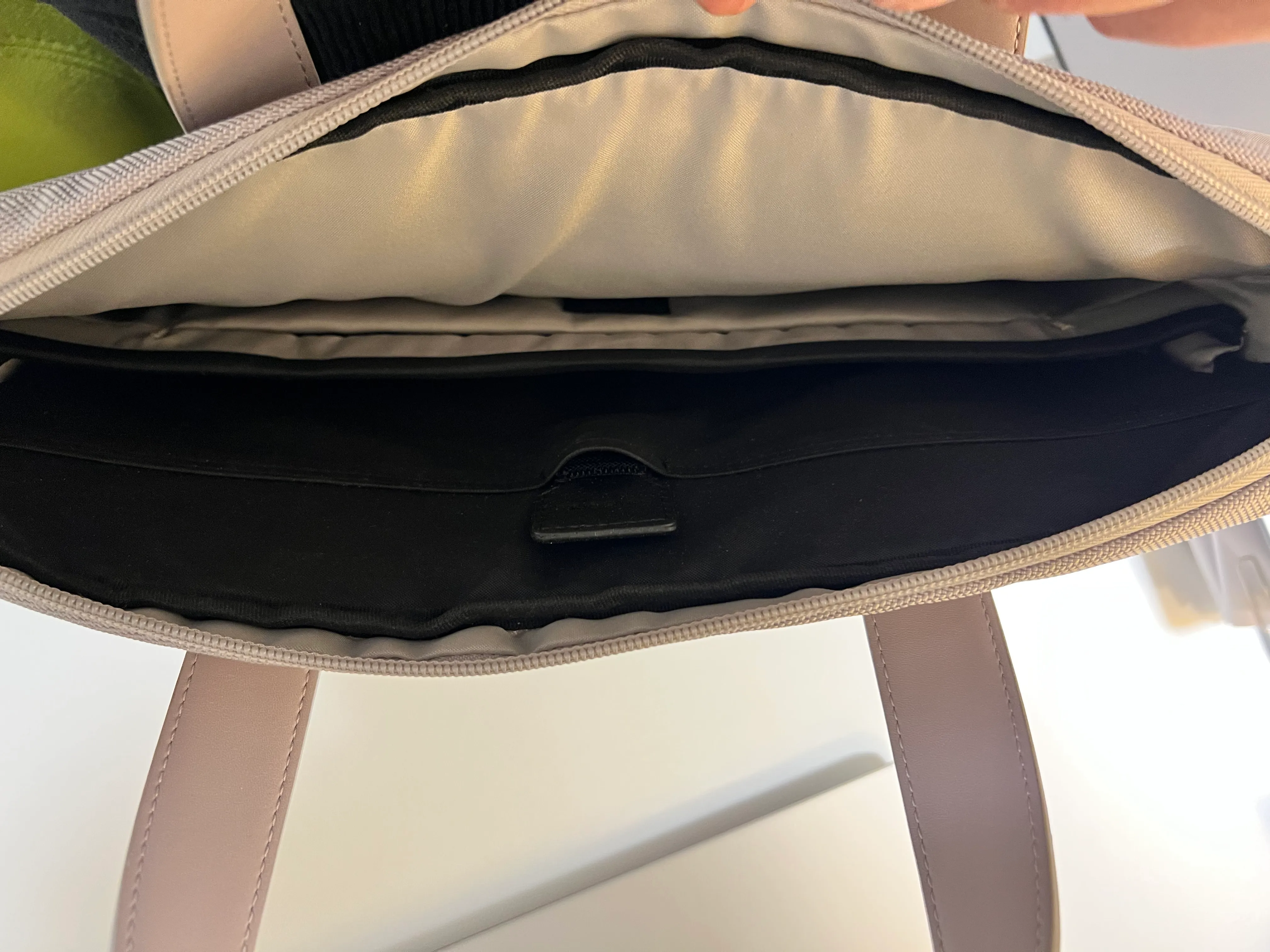 ženska laptop torba openroad chic 2 slim bailhandle 15.6 - slika 2