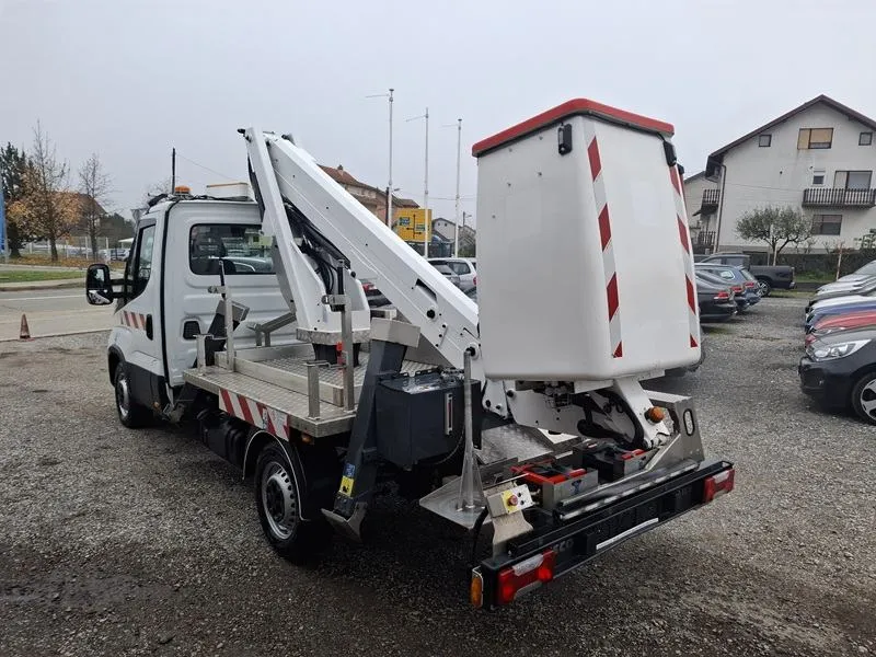iveco daily 35s14*dizalica košara sa stopama*klima*navigacija* - slika 8
