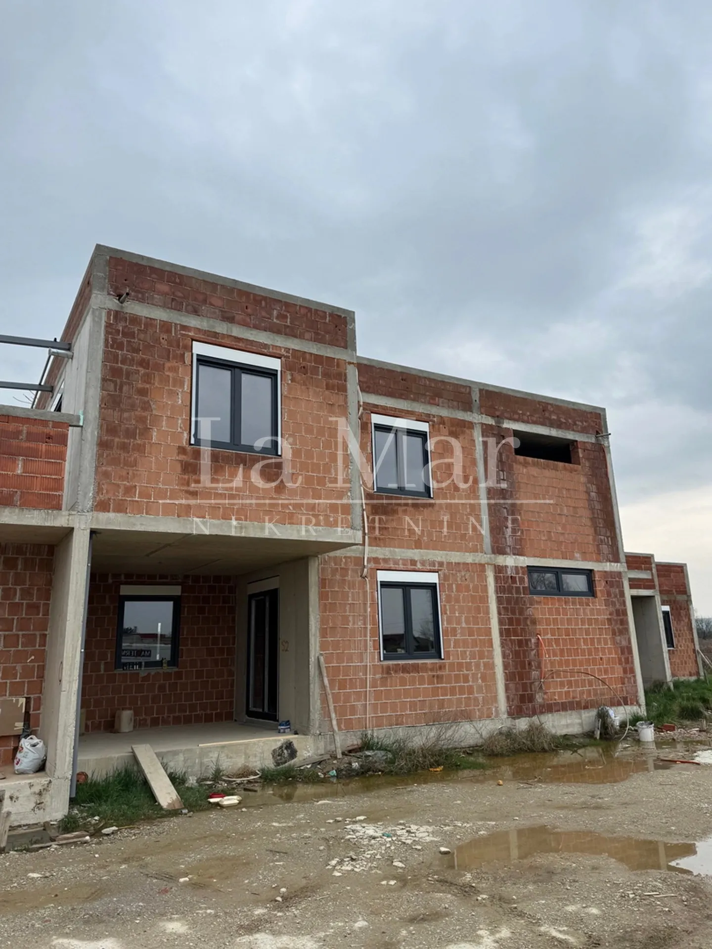 stupnik - stan u novogradnji - s2 prizemlje- 95 m2 sa vrtom + 2 vpm - slika 3