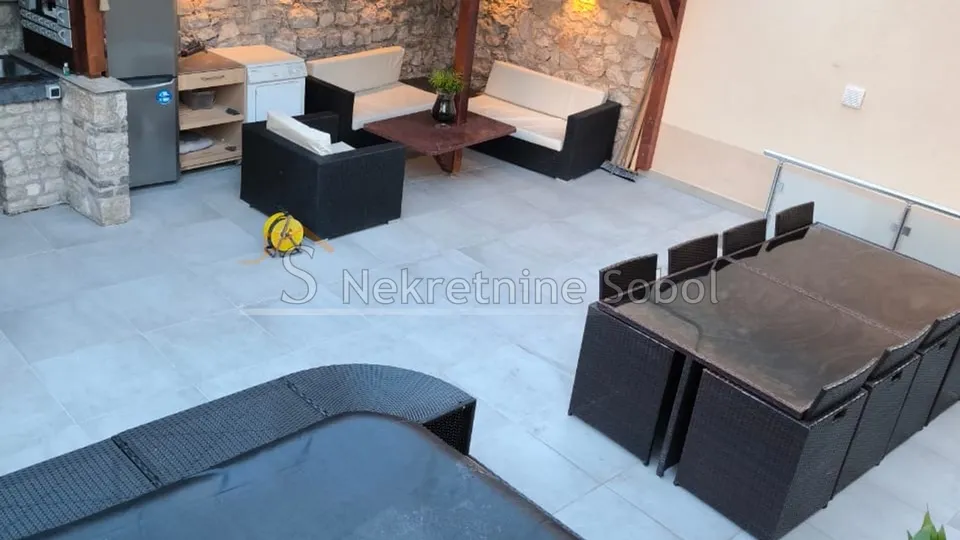 mali lošinj - kuća, 100 m2 prodaja - slika 10