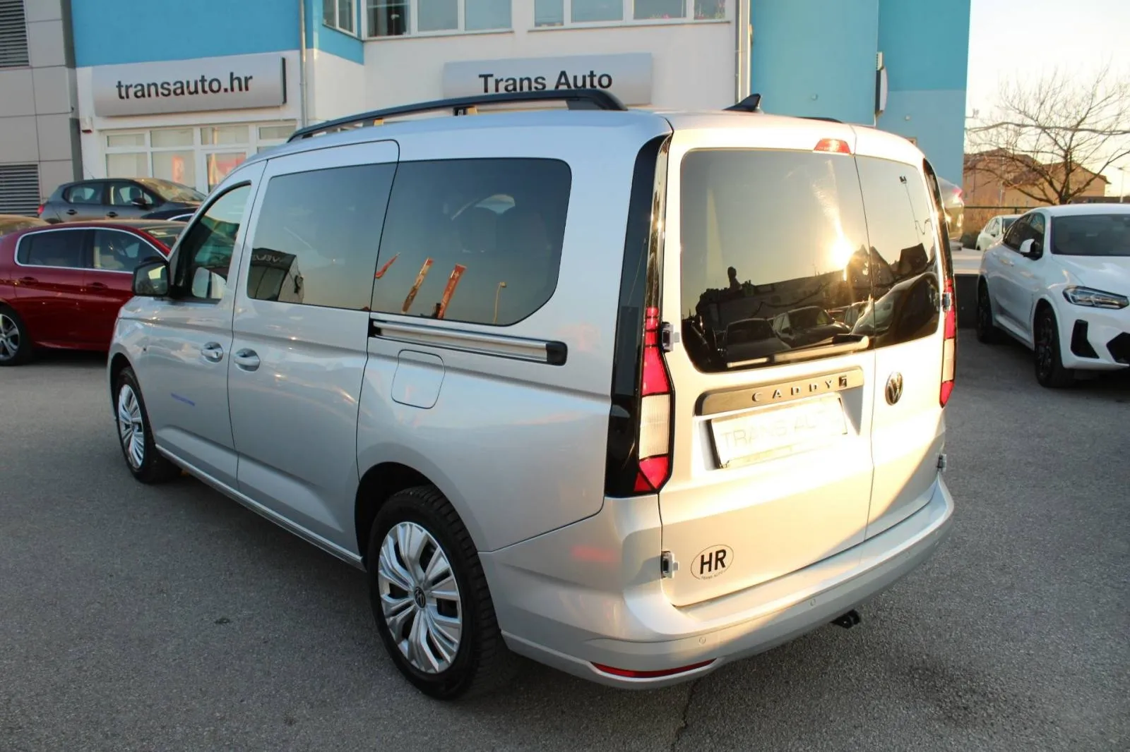 vw caddy maxi 2.0 tdi n1 5 sjedala *navigacija, kamera*, 2023 god. - slika 7