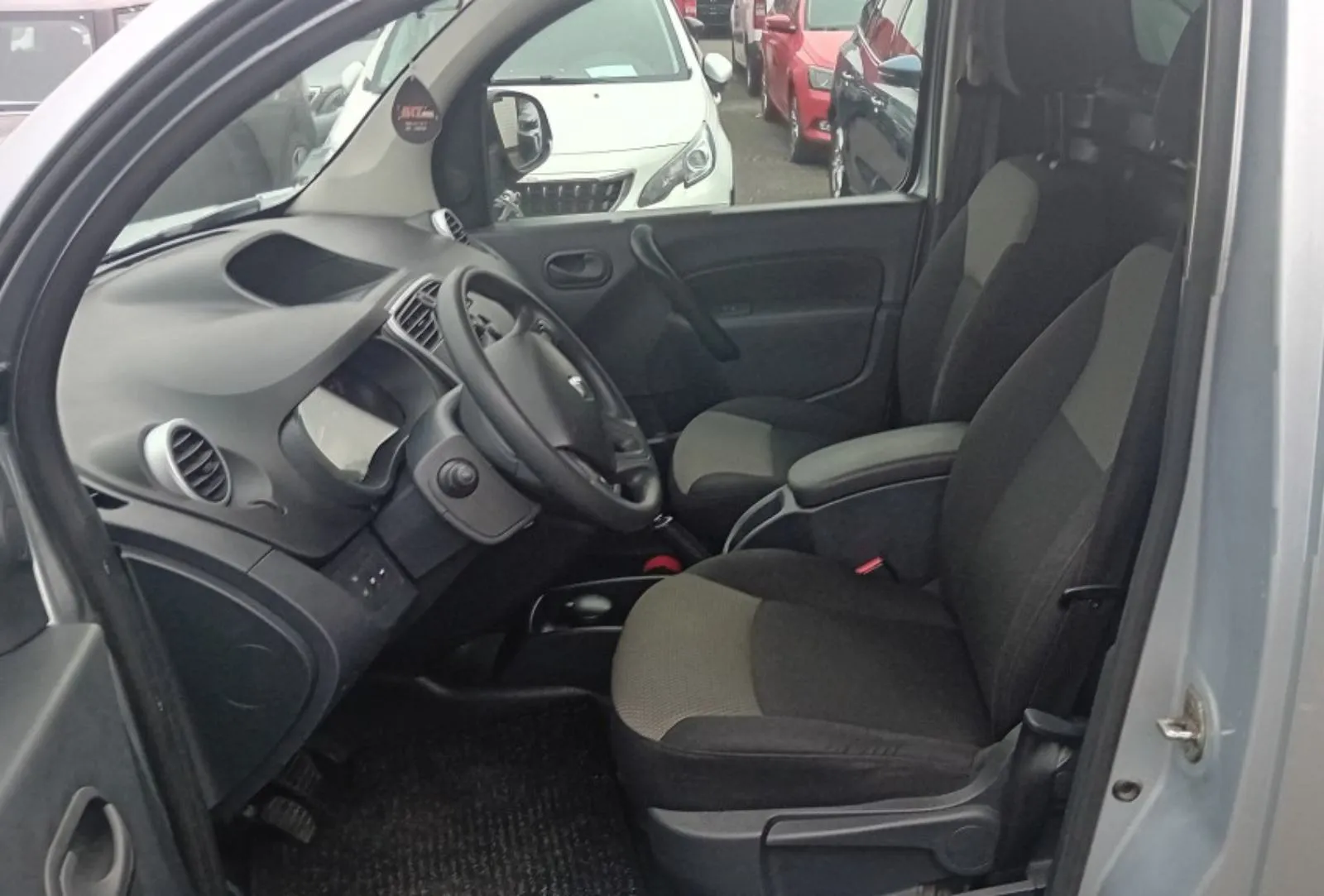 renault kangoo 1.5 dci,do 2 godine jamstva,u sustavu pdv-a - slika 12
