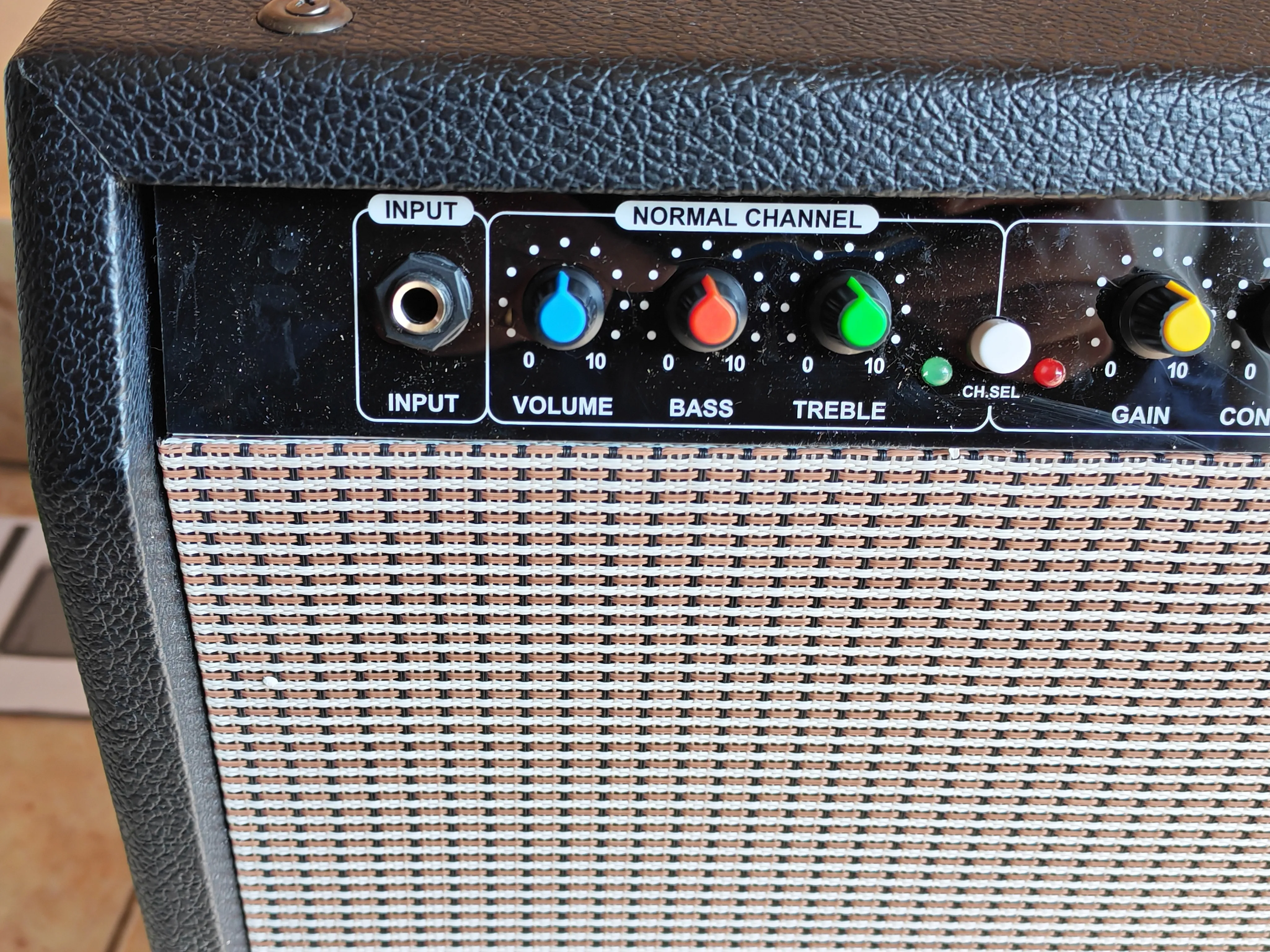 pojačalo za gitaru rocktile ga-60 mark - slika 15