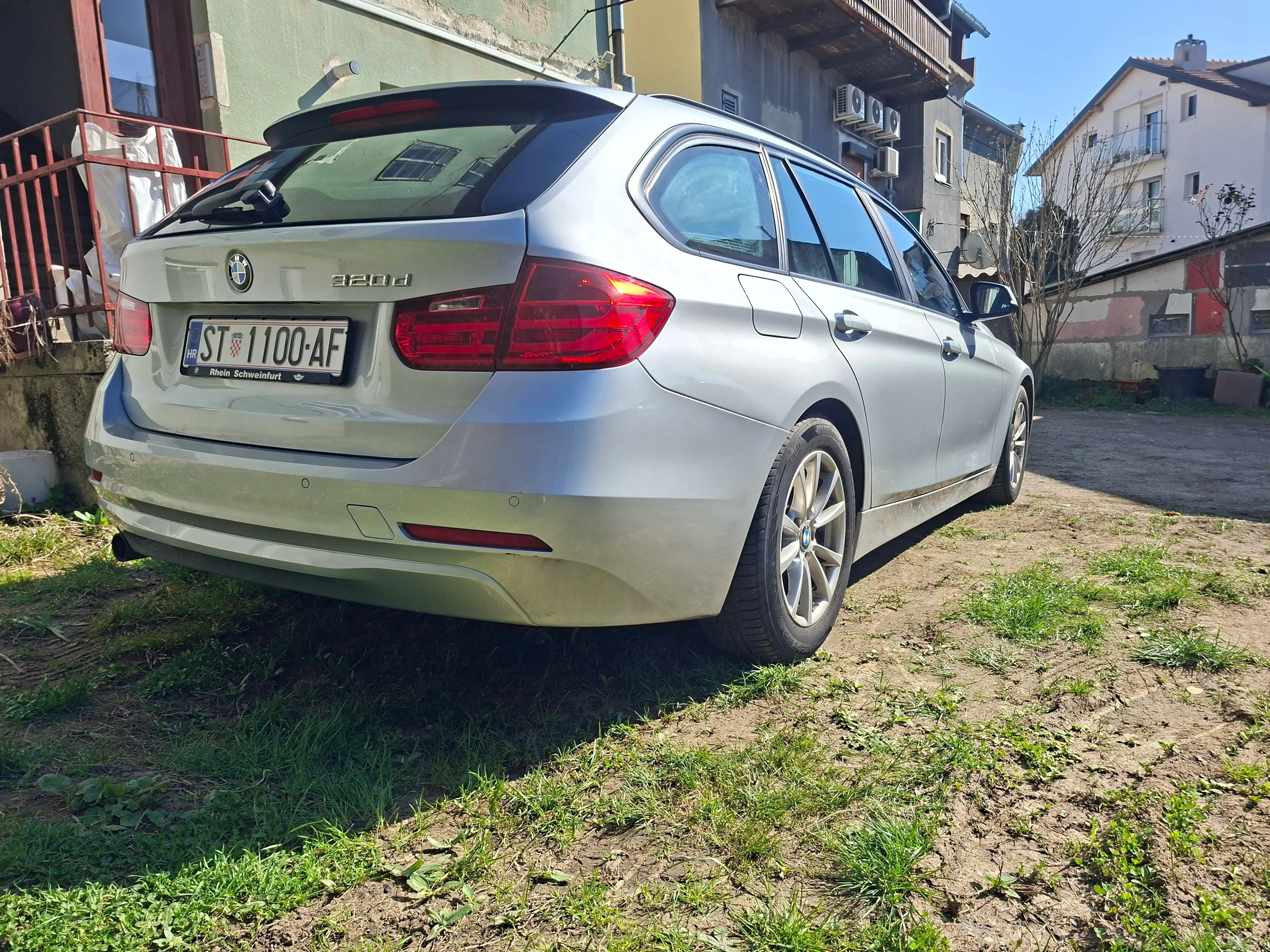 bmw 320d touring (f31) – savršen spoj elegancije i snage - slika 5