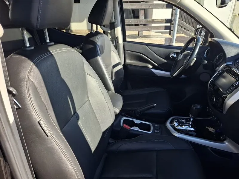 nissan navara 2.3 dci*190ks*4x4*automatik*climatronic*navigacija* - slika 12
