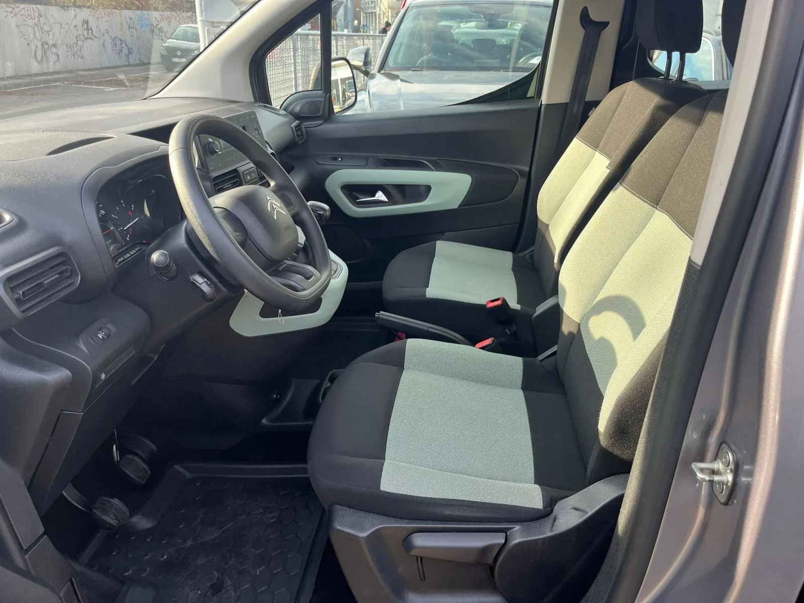 citroën berlingo 1,2 multispace s&s live m, mf ekran, 4x garancije! - slika 17