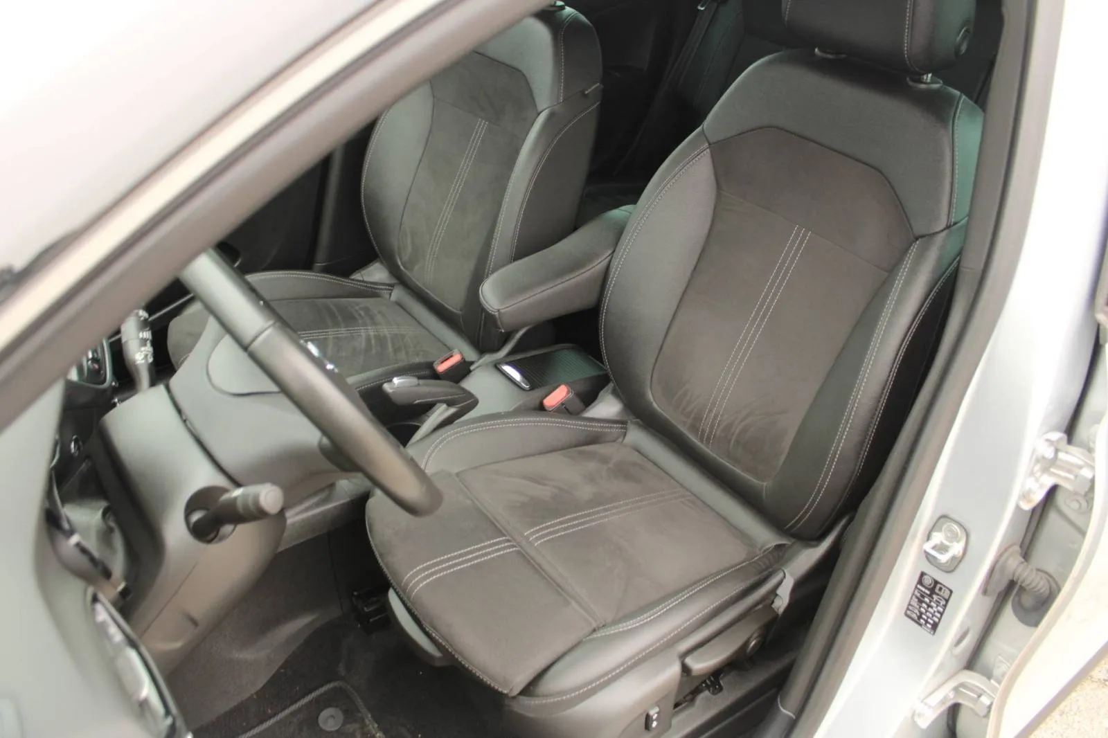 opel crossland 1.2 turbo *led, navigacija, kamera* - slika 13