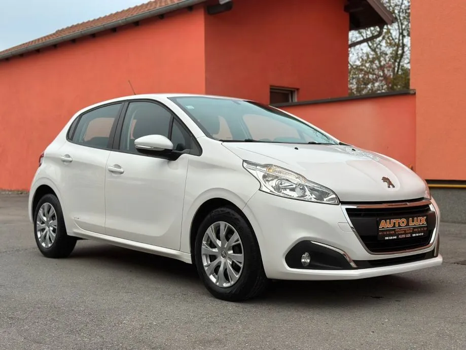 Peugeot 208 1,2 PureTech •2019.g.•Navi•Leasing 6 godina• - Livana, Čepin