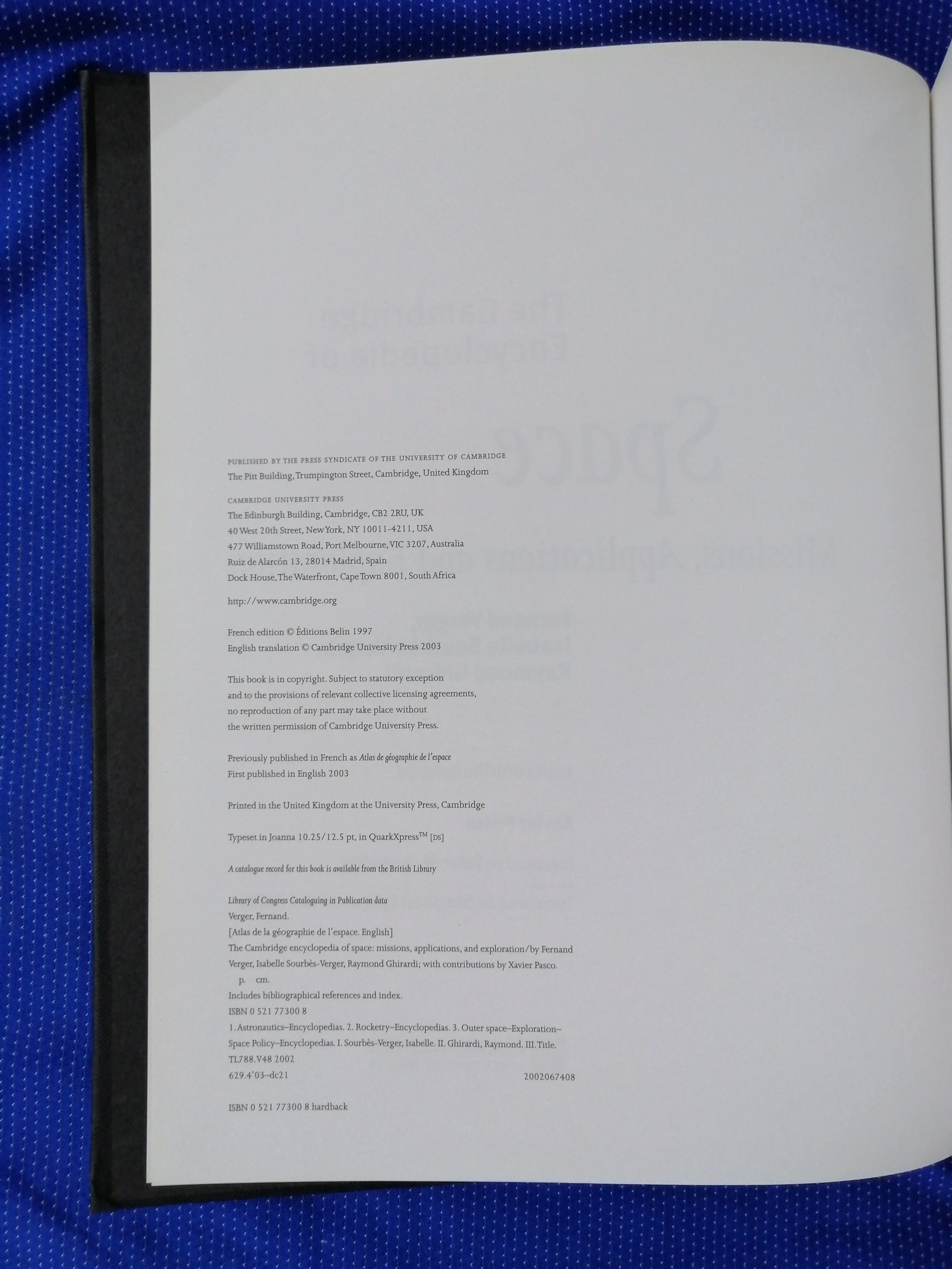 the cambridge encyclopedia od space - slika 3
