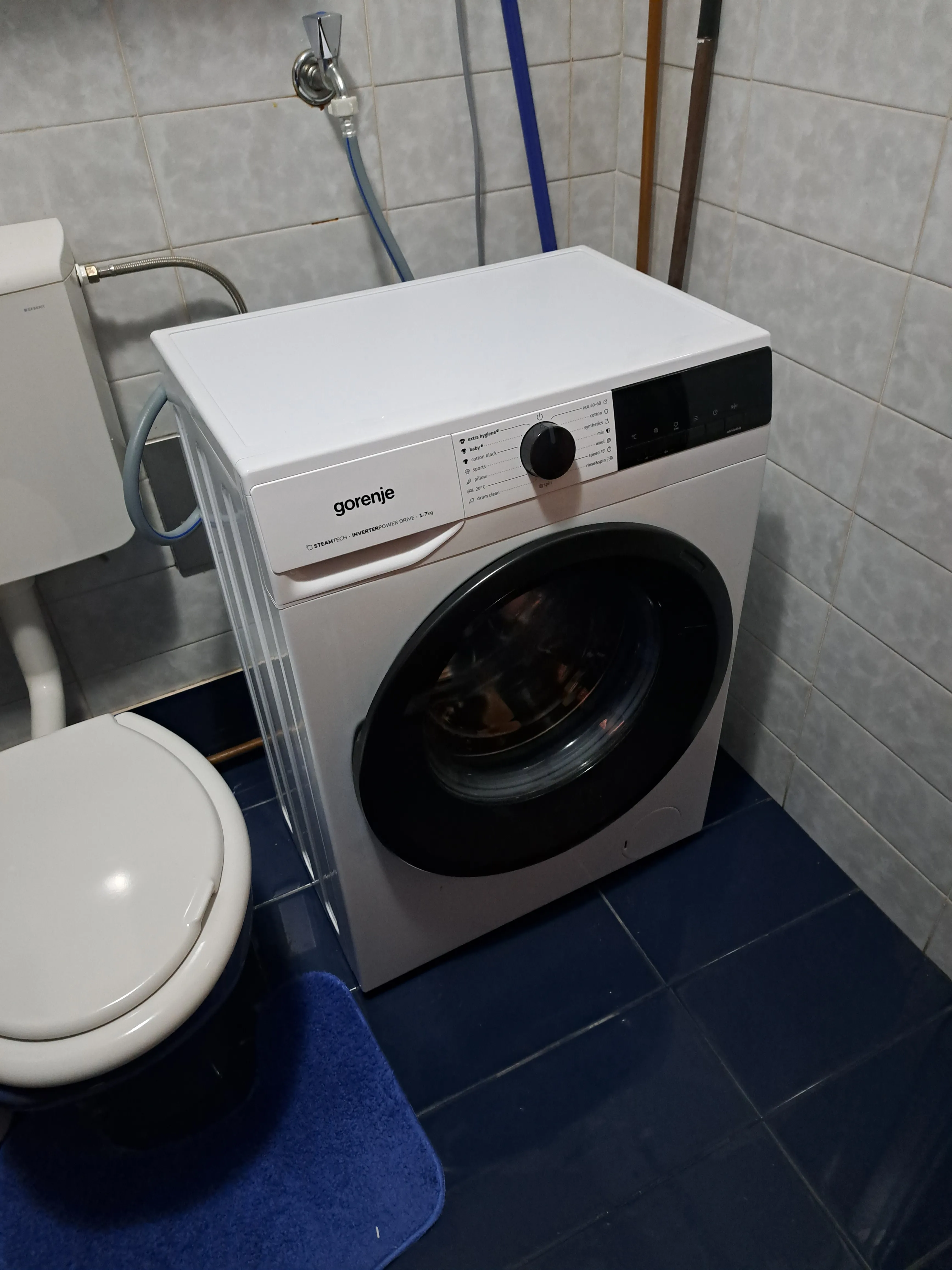 soba u velikom stanu uz cimerice,maksimir, 300e - slika 2