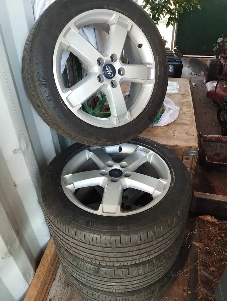alu felge borbet 6,5j x 17" ford 5x108 et52.5, centralna rupa 63,4 mm. - slika 2
