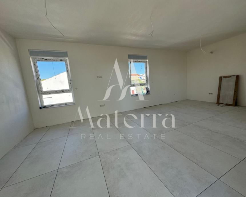vodice, stan s7 - 81,50m2, terasa, 2. kat, 400m od plaže - slika 14