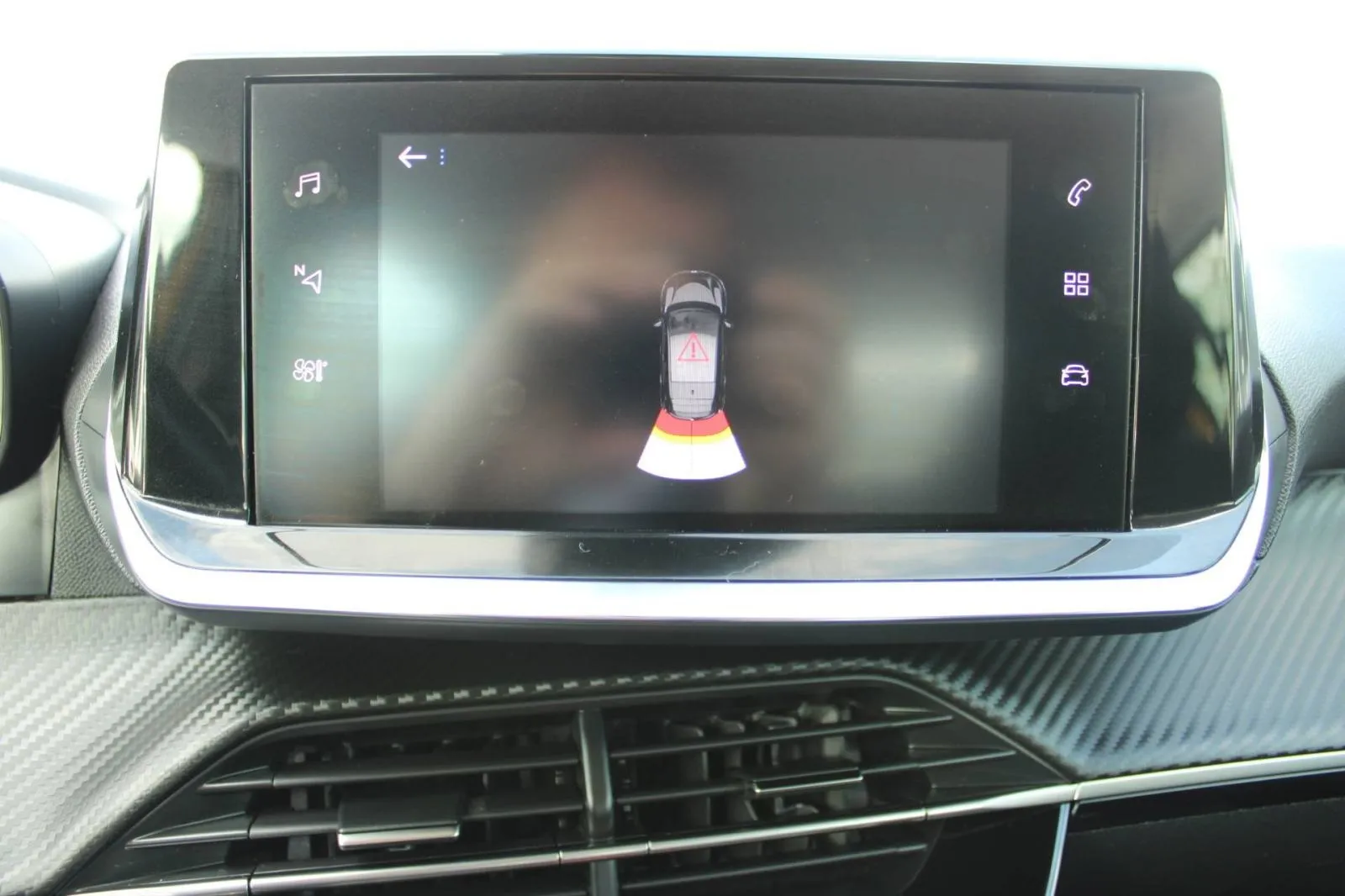 peugeot 208 1.2 puretech *led, navigacija* - slika 17
