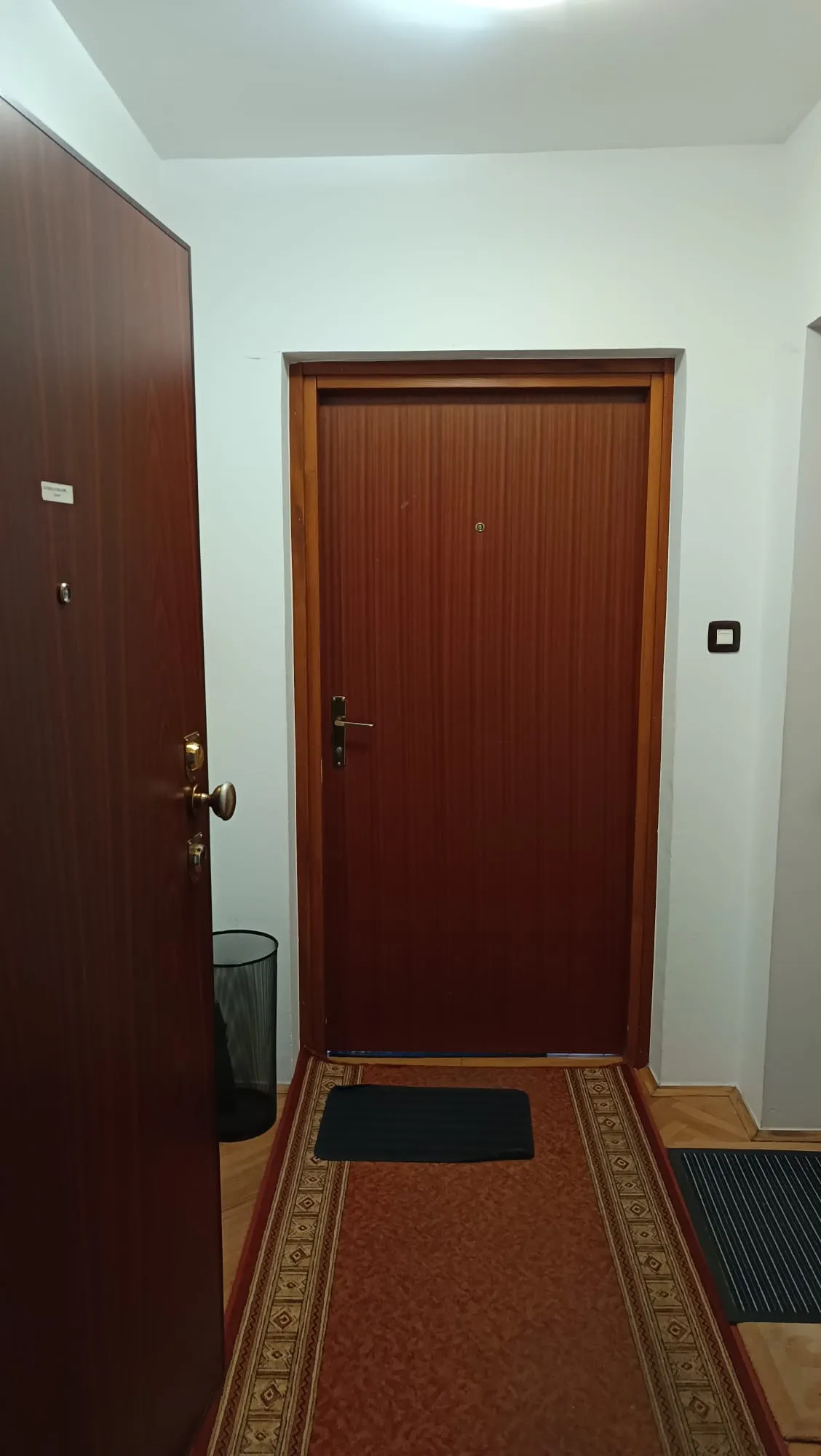 trnje-vrbik; iznajmljuje se poslovni prostor u zgradi na 2. katu - slika 8