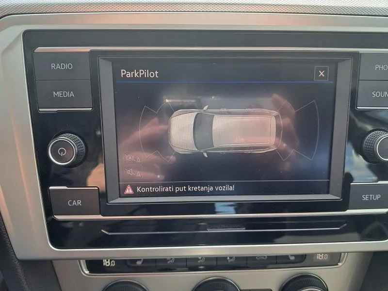 vw passat variant 2,0 tdi*150ks*dsg automatik*klima*park.pilot* - slika 19