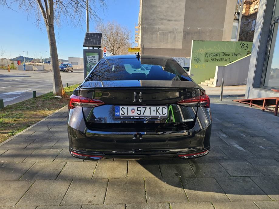 škoda octavia sportline 1,5 tsi - slika 12