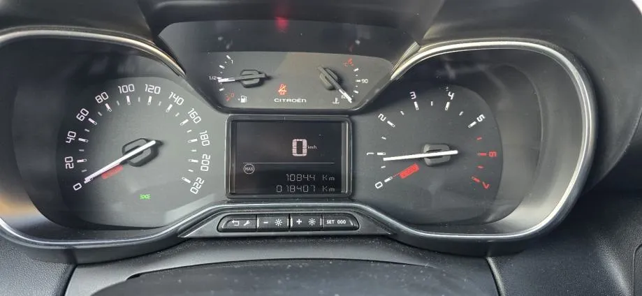 citroën c3 aircross - 2024 -18.000km - zimske gume gratis - reg 1 god! - slika 16