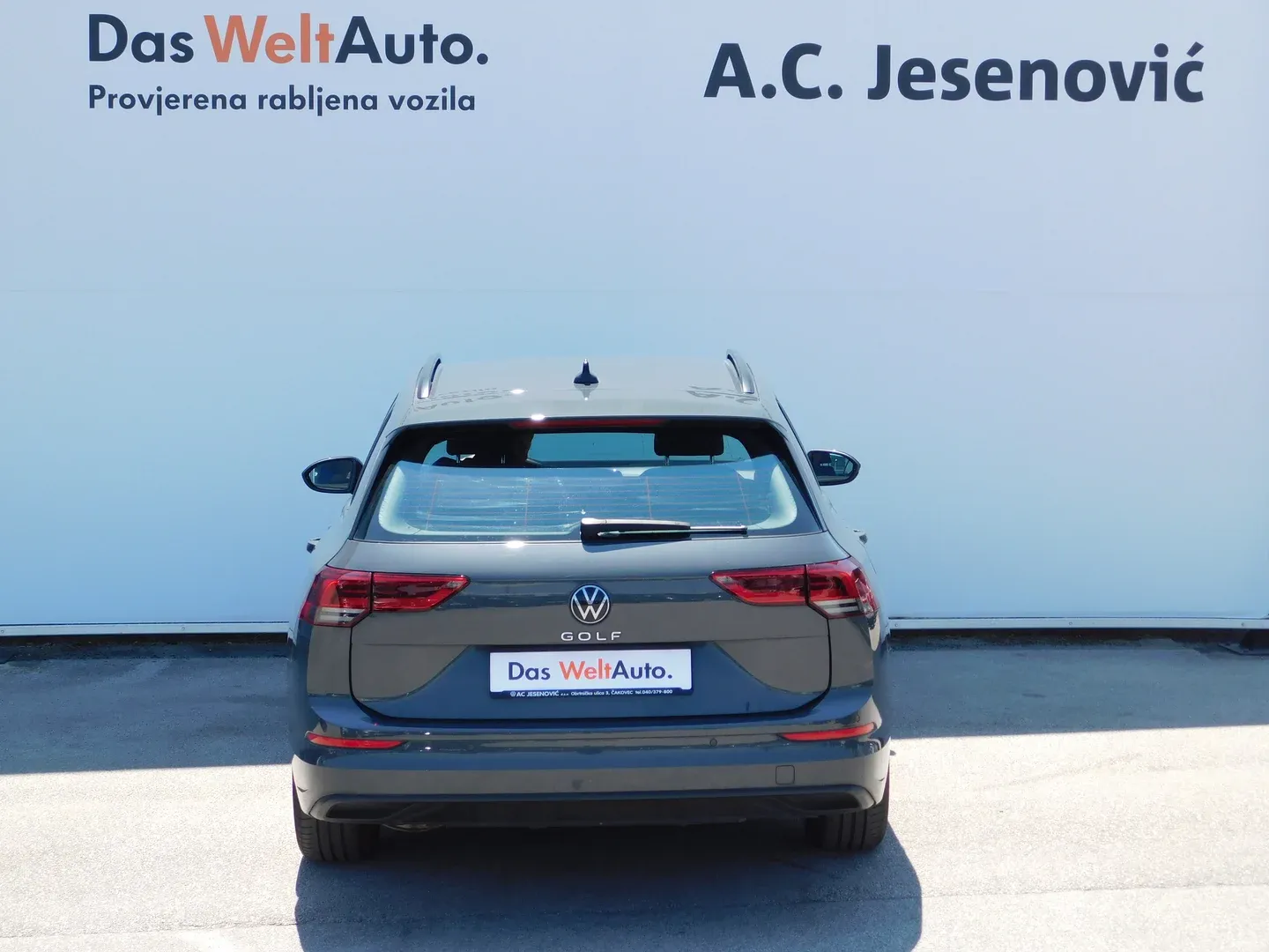 12352 volkswagen golf variant 2.0 tdi dsg life - slika 5