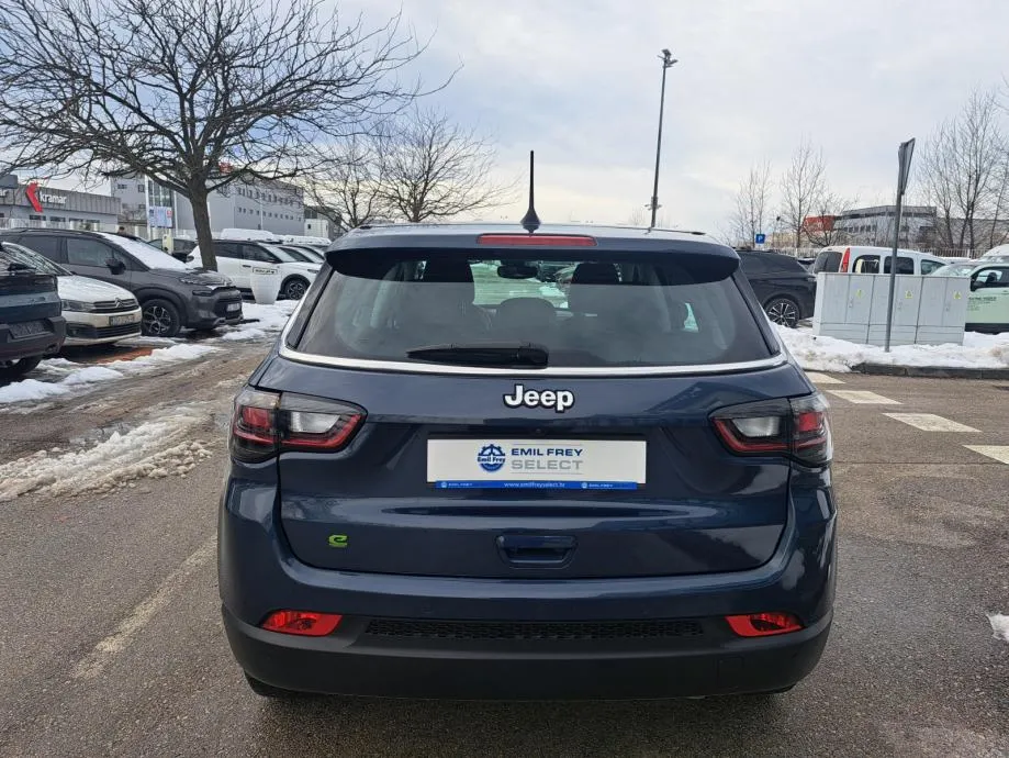 jeep compass 1.5 e-hybrid 130 dct fwd altitude - slika 4