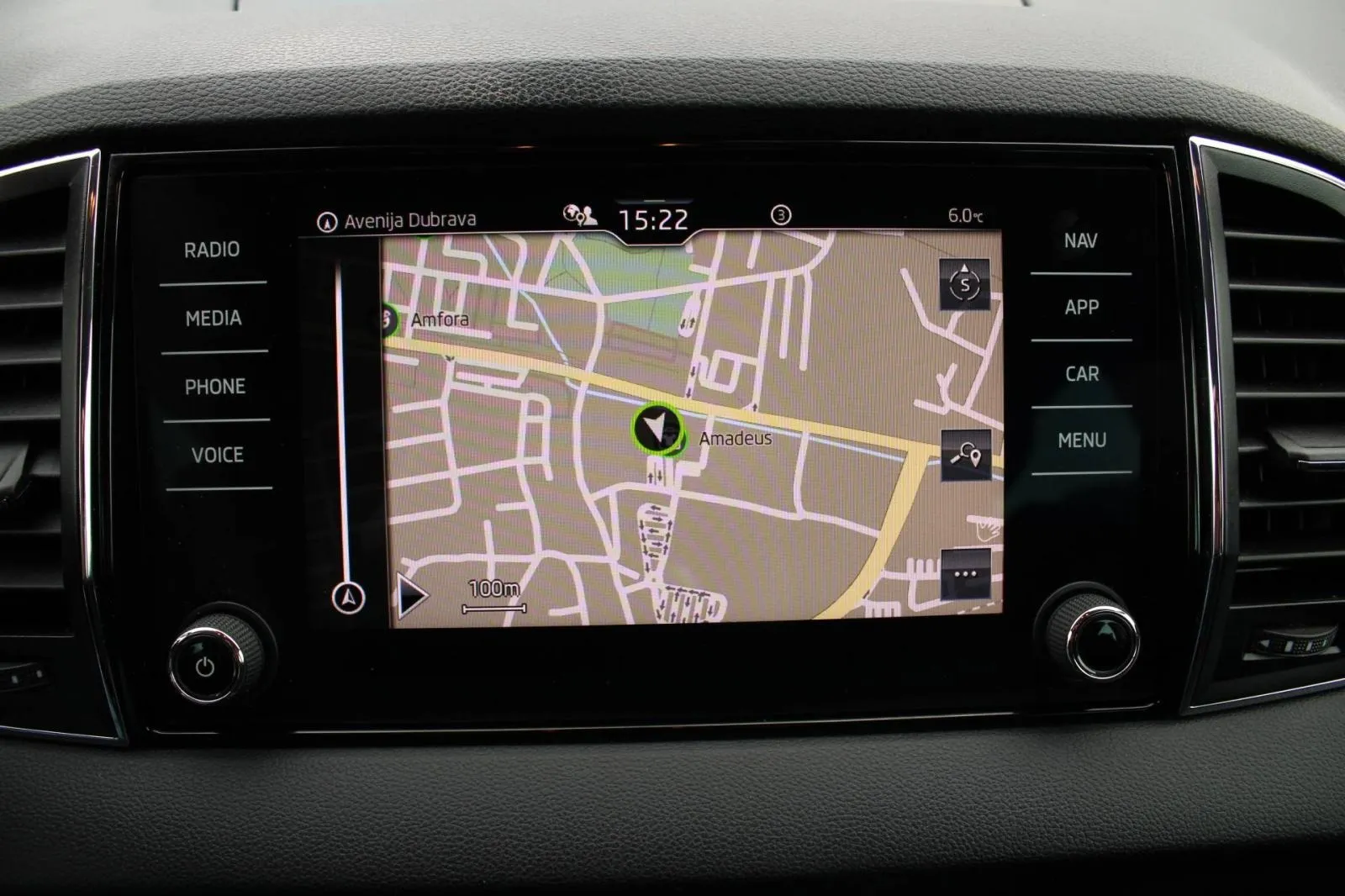 škoda karoq 2.0 tdi dsg *navigacija, kamera* - slika 23