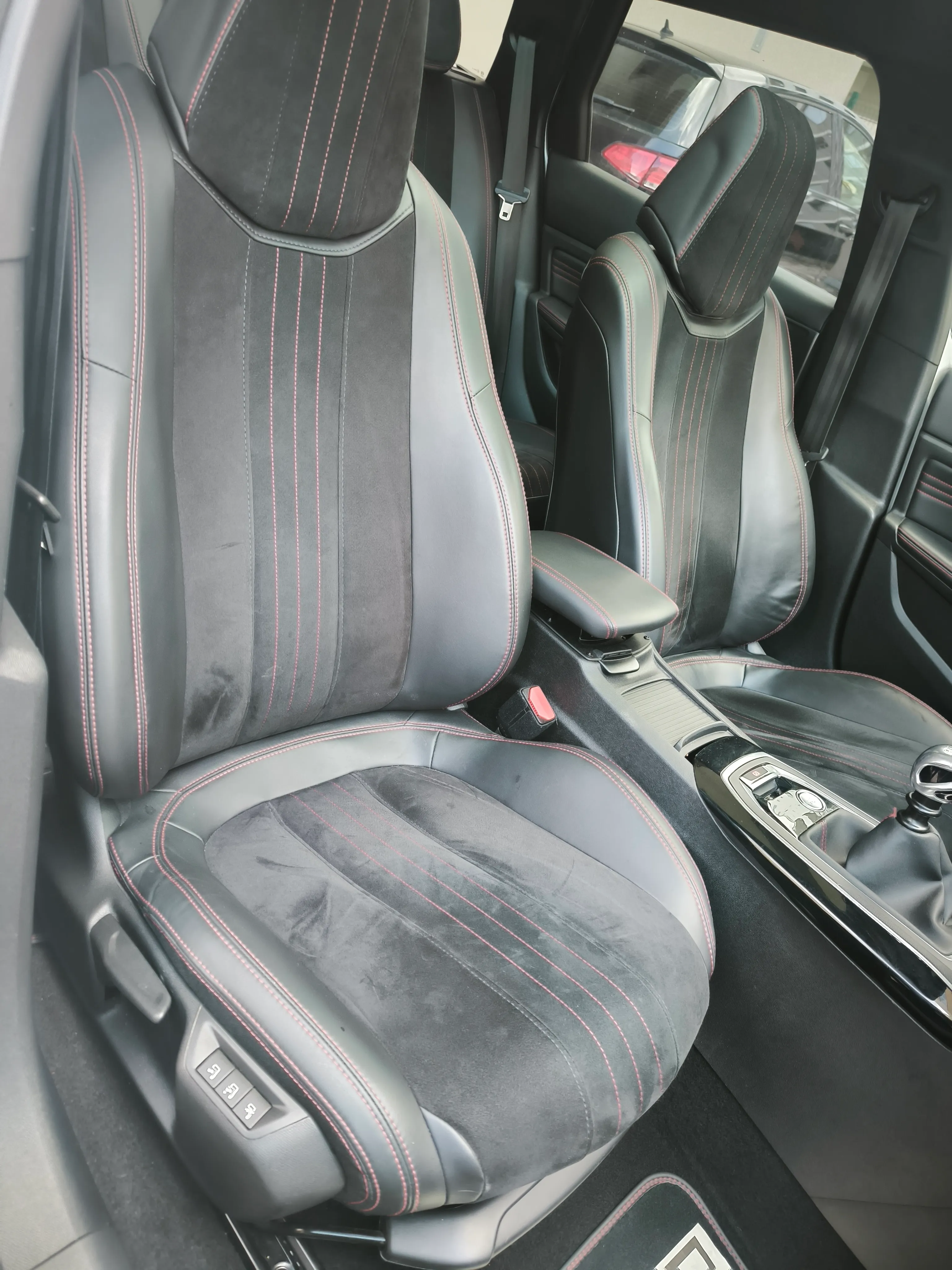 peugeot 308 sw 1,5 hdi, gt line,panorama, veliki servis, ekstra stanje - slika 24