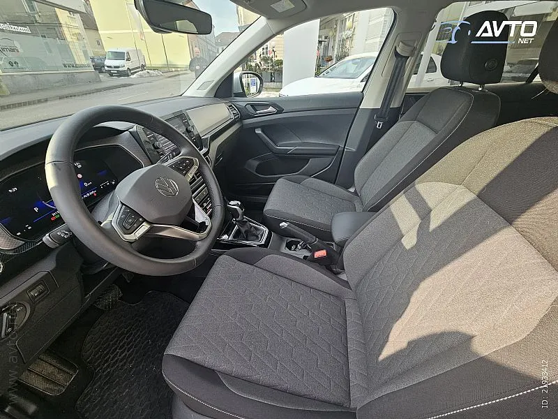 volkswagen t-cross 1.0 tsi dsg 4all 85kw - slika 8