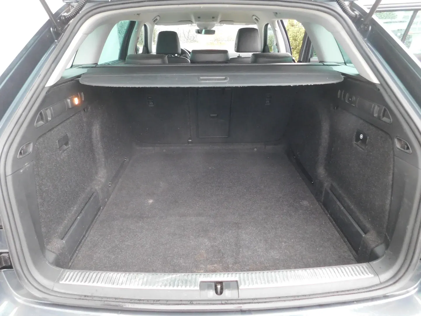 09296 škoda superb combi style 1.6 tdi greenline - slika 15