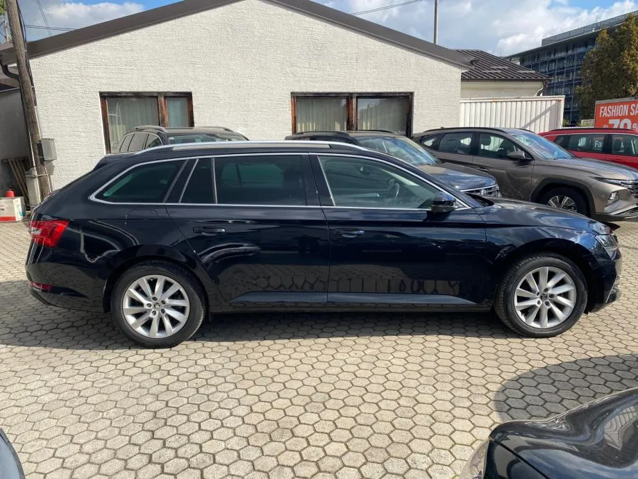 škoda superb combi 1,4 tsi plug-in hybrid executive dsg 4xgarancije - slika 8