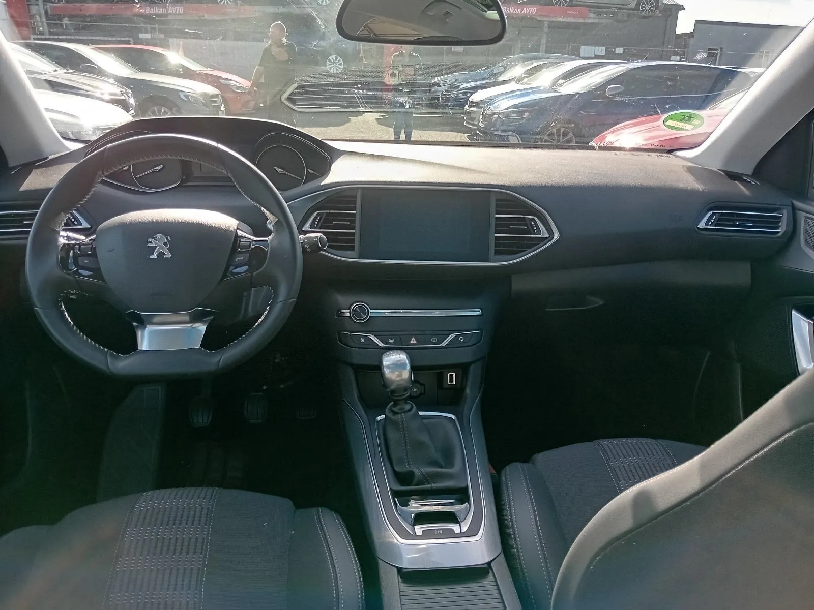 peugeot 308 1,5 bluehdi ,do 2 godine jamstva,u sustavu pdv-a. - slika 4