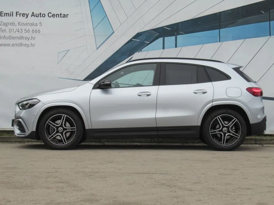 mercedes-benz gla 200 d amg line/night/pano/multibeam led/keyless - slika 2