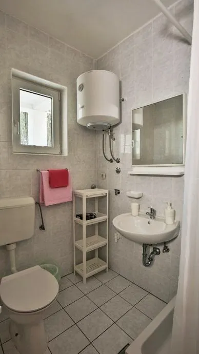 stan: novi vinodolski, 30,47 m2 jednoiposobni apartman, 100 m od mora - slika 6