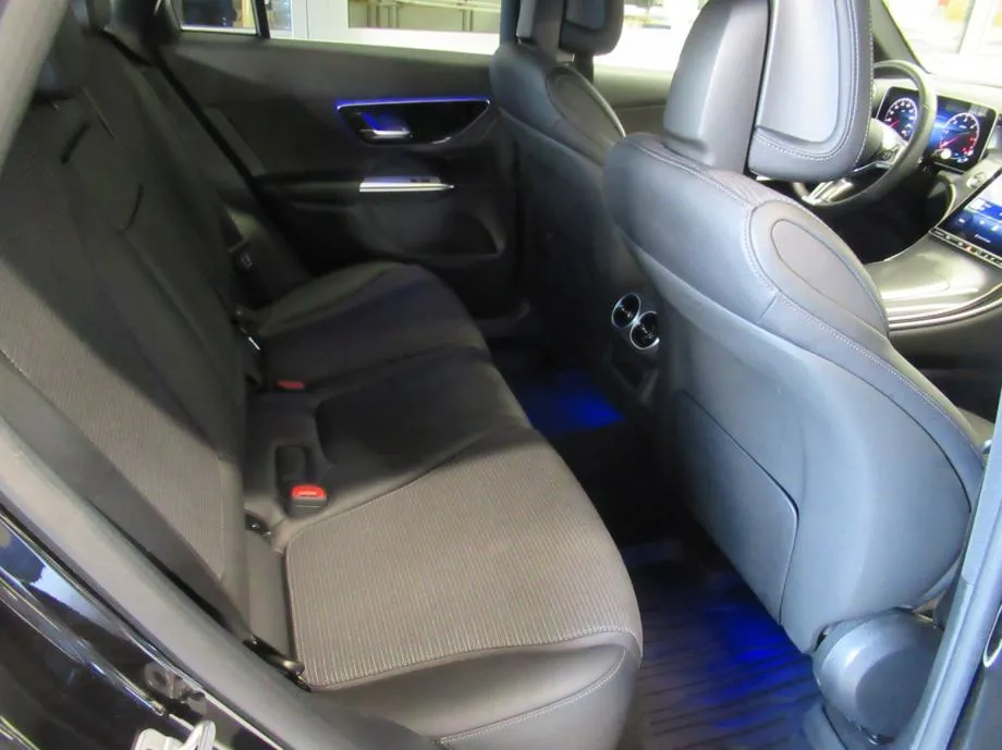 mercedes-benz glc 220 d 4matic avantgarde advanced plus - slika 12