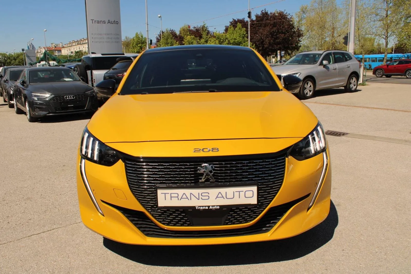 peugeot 208 1.2 130ks gt line automatik *panorama,led,kamera* - slika 2