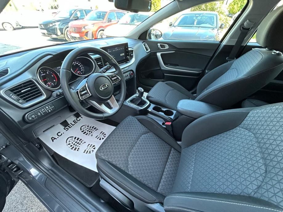 kia ceed 1.6 crdi - 2021 - 39.000km - 1. vlasnik - reg 1 god ! - slika 7