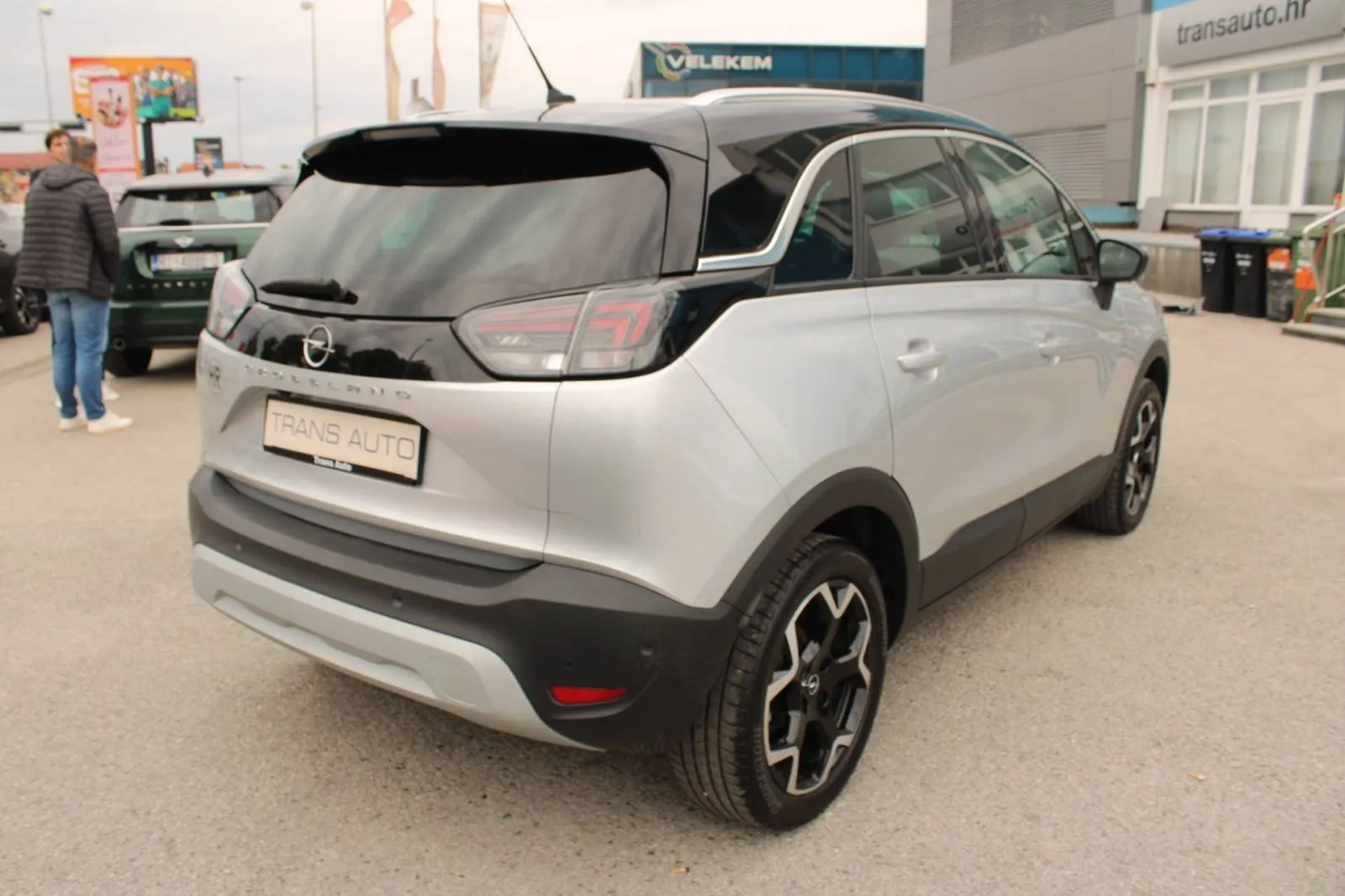 opel crossland 1.2 turbo ultimate *led,navigacija,kamera* - slika 5
