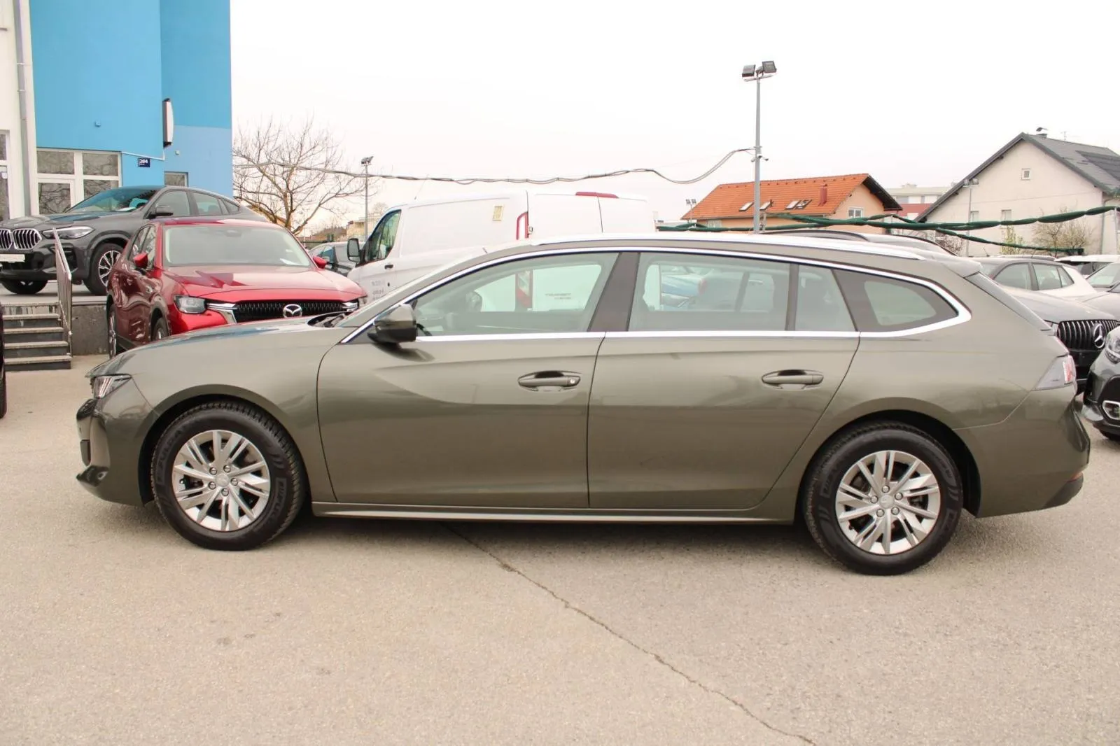 peugeot 508 sw 1.5 hdi *navigacija, kamera* - slika 8